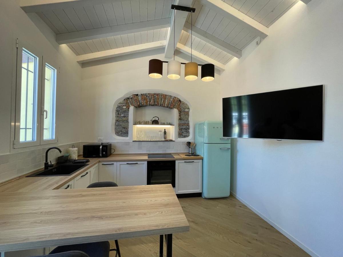 Sun Luxury Apartment In Centro Storico 키아바리 외부 사진