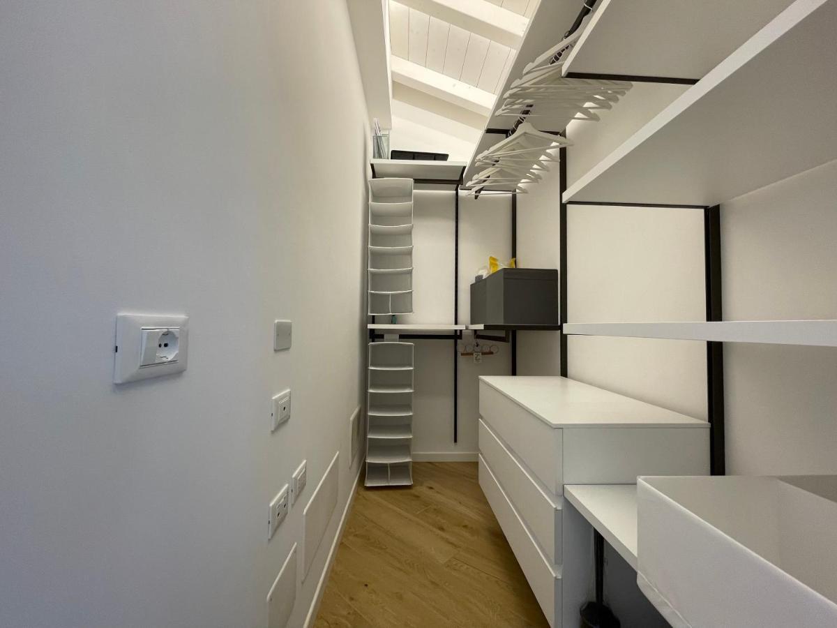 Sun Luxury Apartment In Centro Storico 키아바리 외부 사진