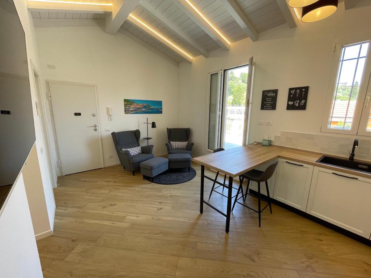 Sun Luxury Apartment In Centro Storico 키아바리 외부 사진